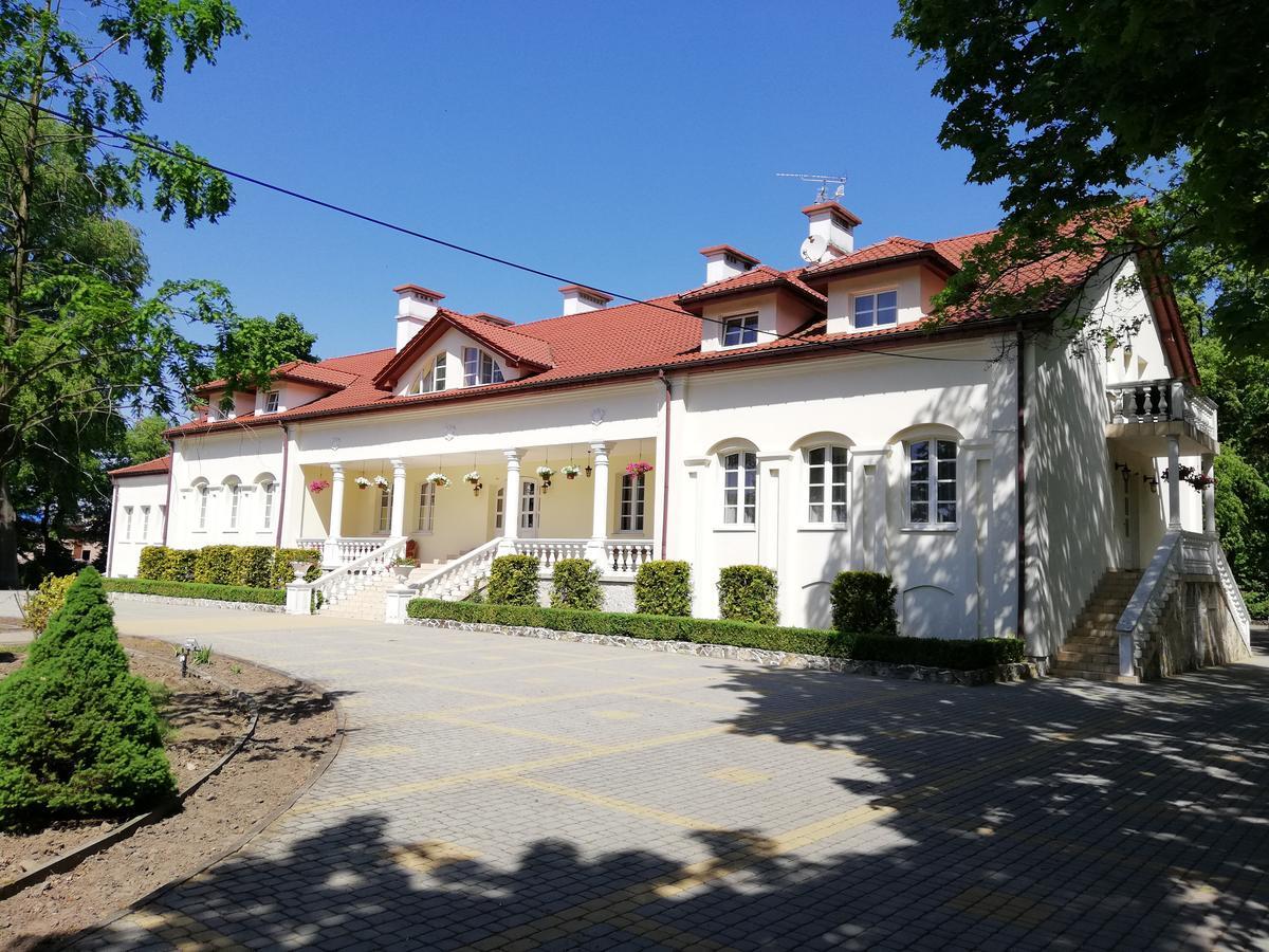 Dworek Wola Ociecka Exterior photo